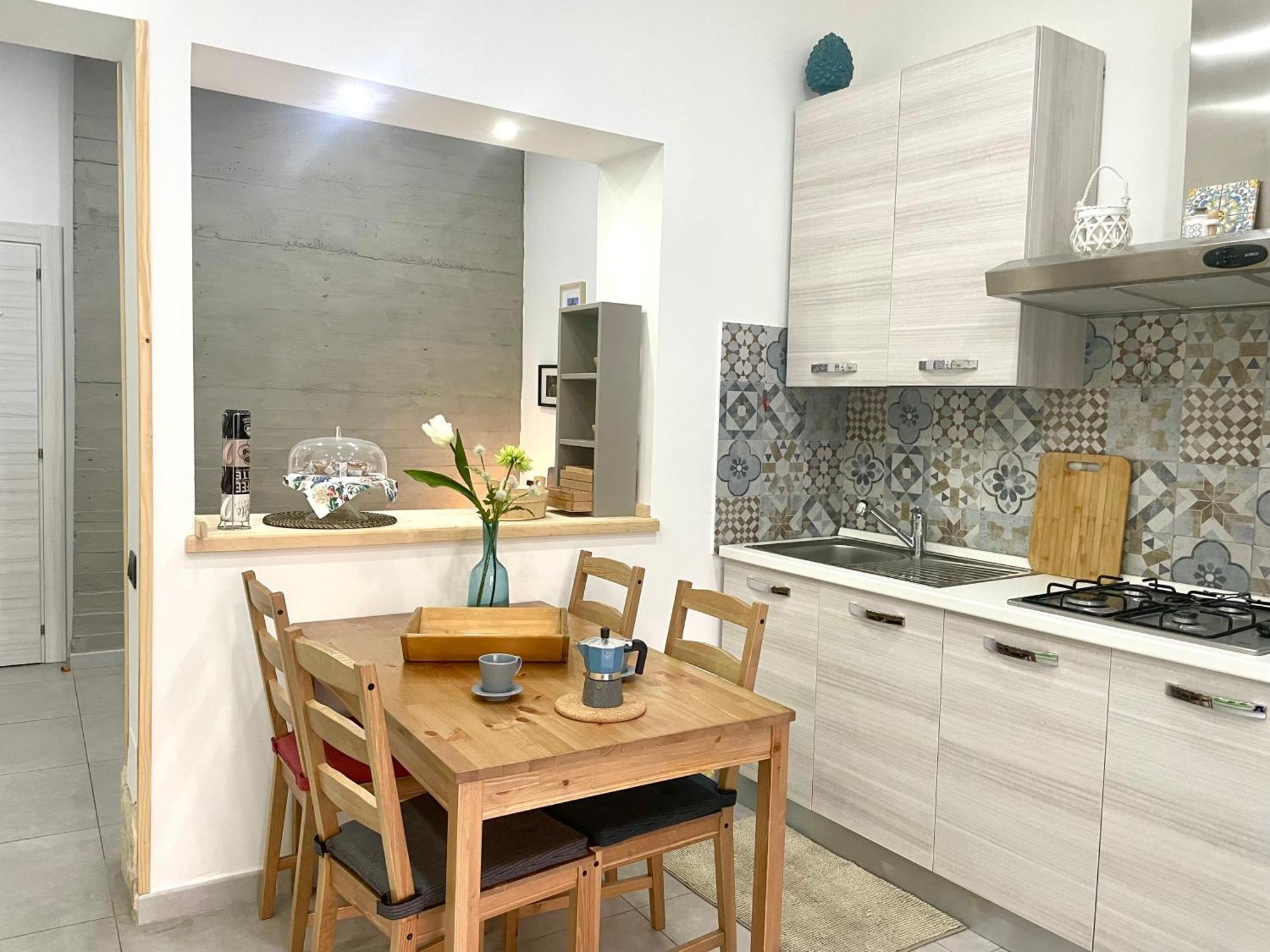 Casa Giniusa Central Studio Катания Екстериор снимка