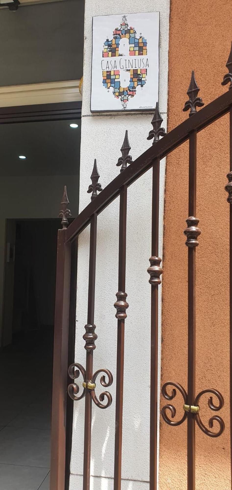 Casa Giniusa Central Studio Катания Екстериор снимка