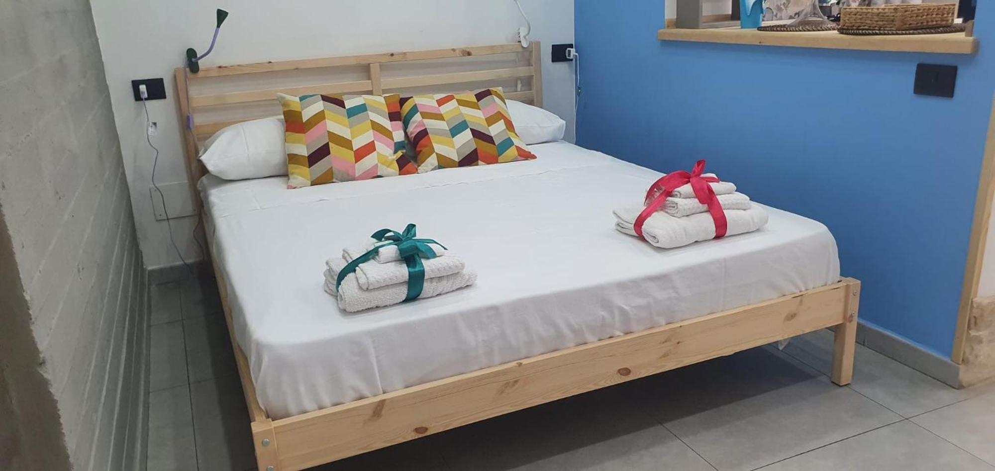 Casa Giniusa Central Studio Катания Екстериор снимка